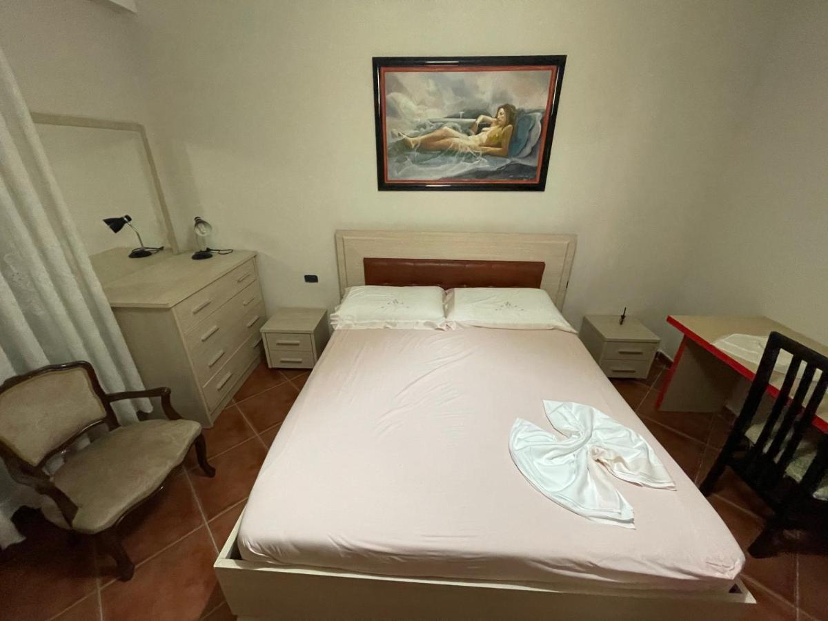 Venus - Cozy Apt With Terrace Avlonya Dış mekan fotoğraf