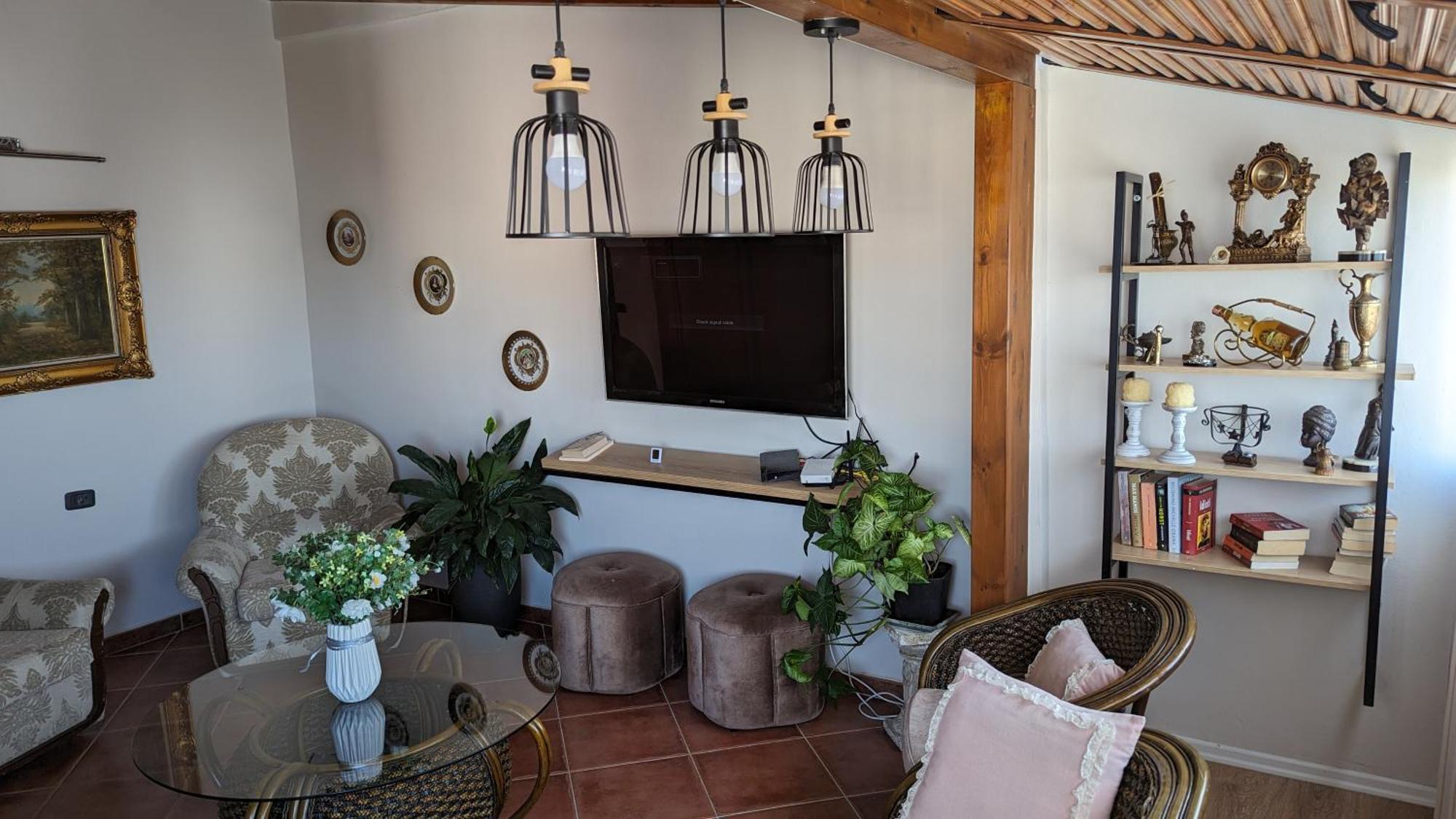 Venus - Cozy Apt With Terrace Avlonya Dış mekan fotoğraf
