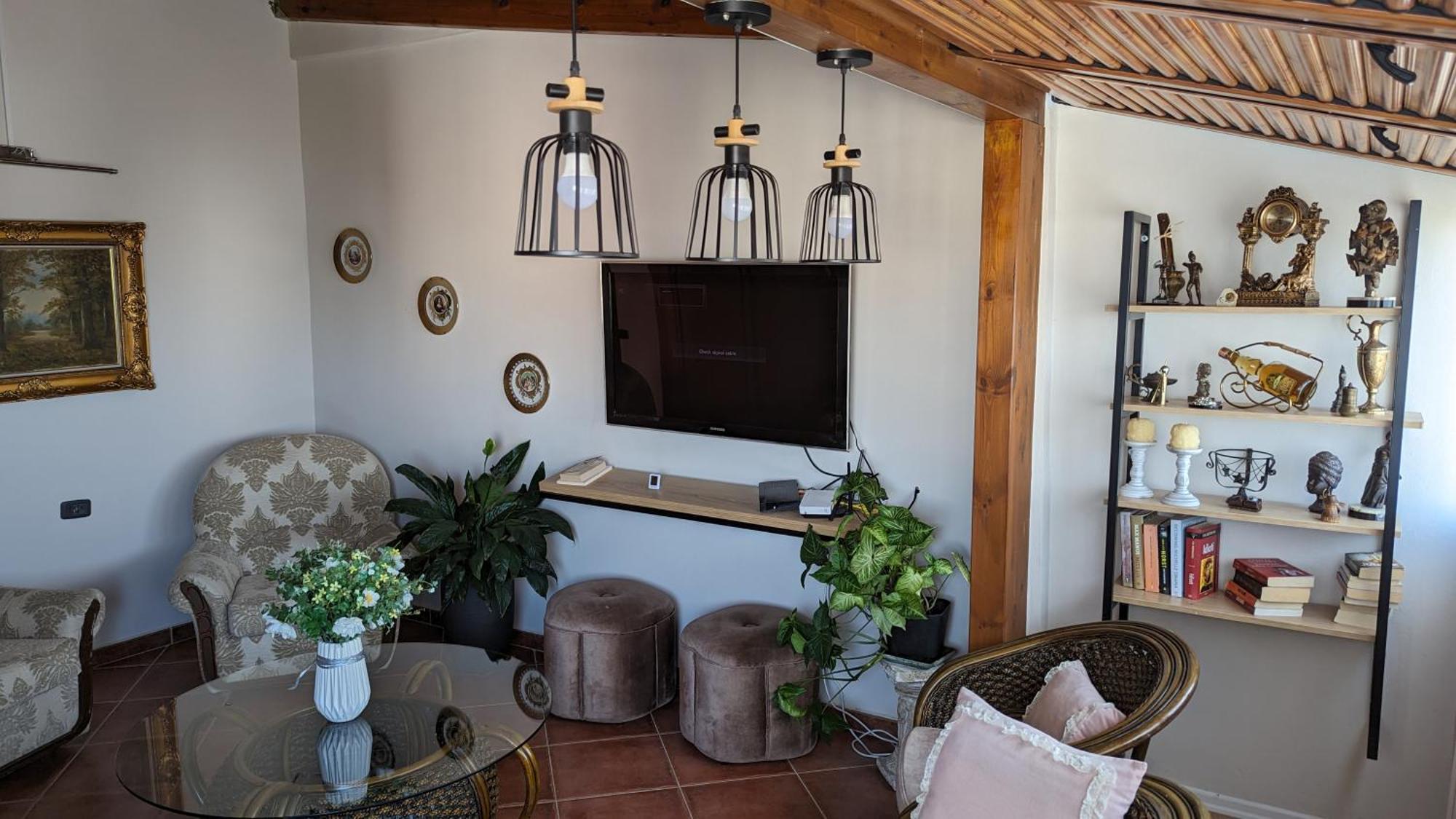 Venus - Cozy Apt With Terrace Avlonya Dış mekan fotoğraf